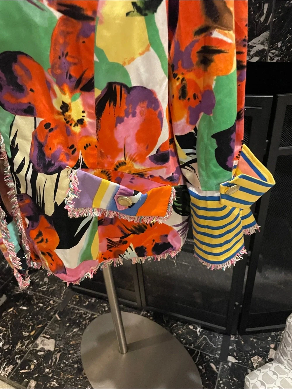 berek Vibrant Multicolor Floral Fringe Blazer - Picture 8 of 11